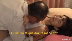 Chị gần nhà thường xuyên sang nhà tôi chơi khi biết tôi còn là trai tân
